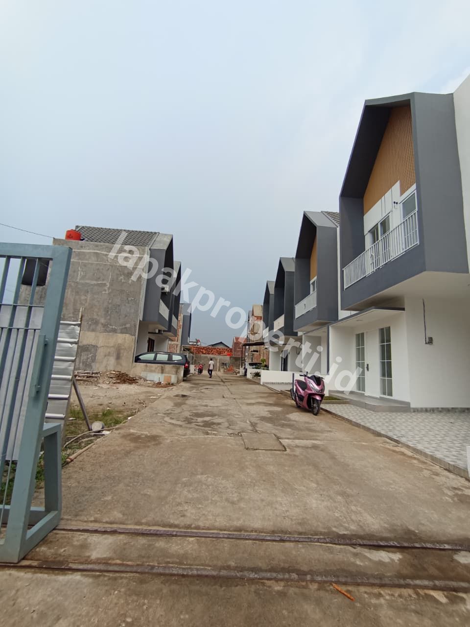 Foto Dijual rumah baru minimalis  Lokasi jalan jati Kramat baru prumahan taman sari - 3
