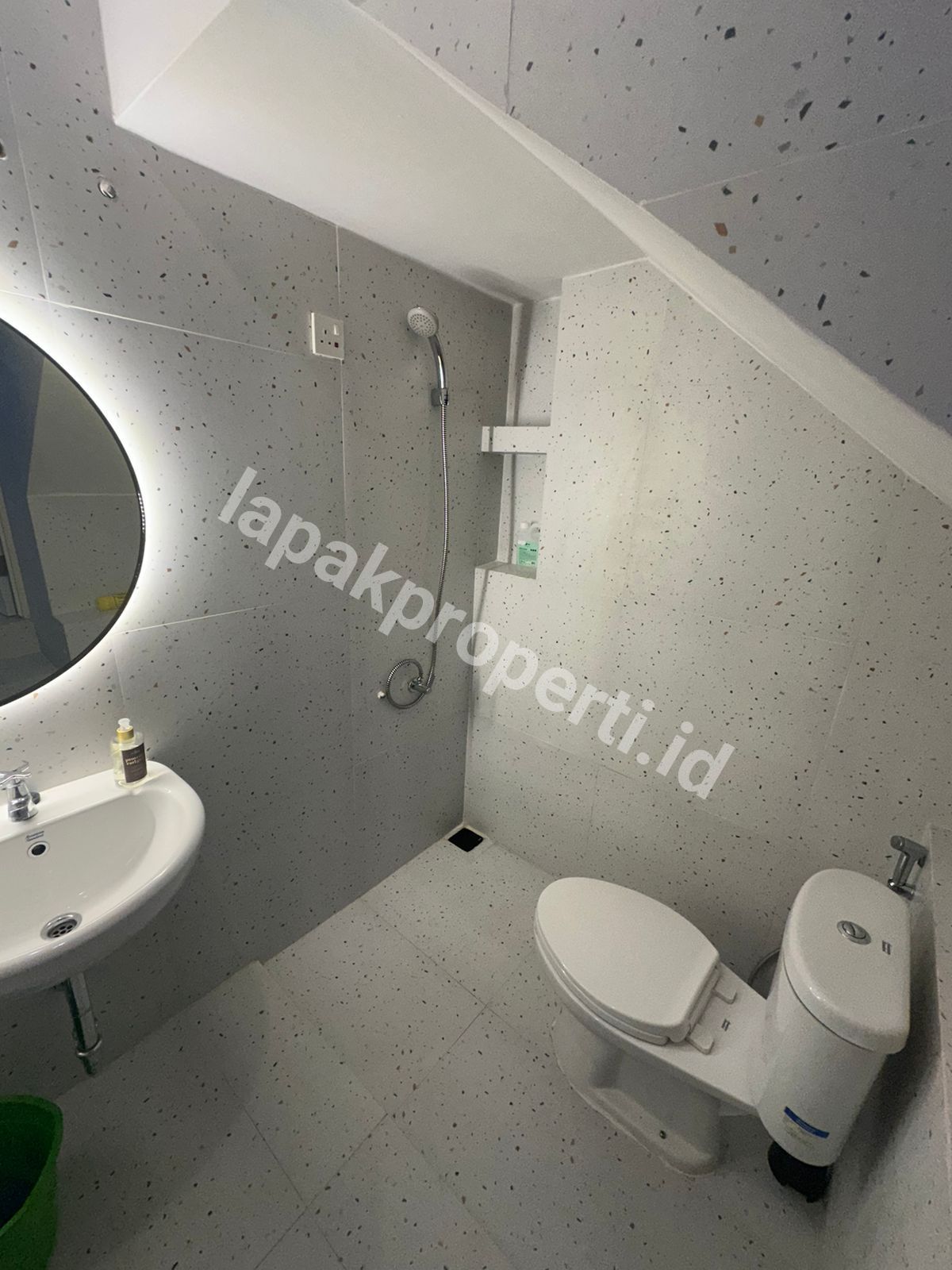 Foto RUMAH MURAH SIAP HUNI DALAM CLUSTER MONTE TORENA di GRAND WISATA BEKASI - 4