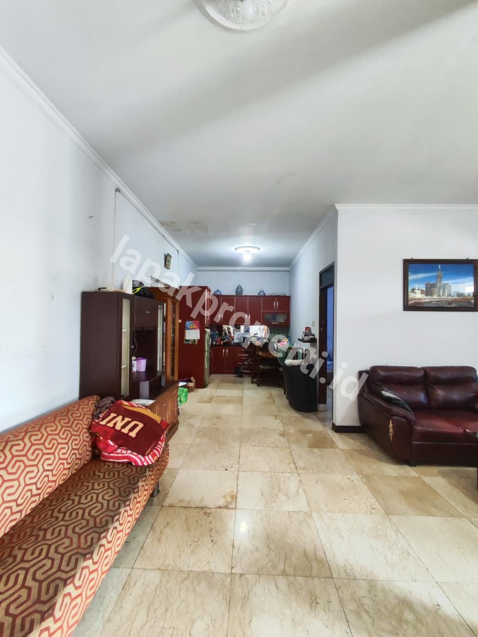 Foto RUMAH BAGUS TANAH LUAS DALAM KOMPLEK STRATEGIS DEKAT SUMMARECON di BEKASI KOTA - 10