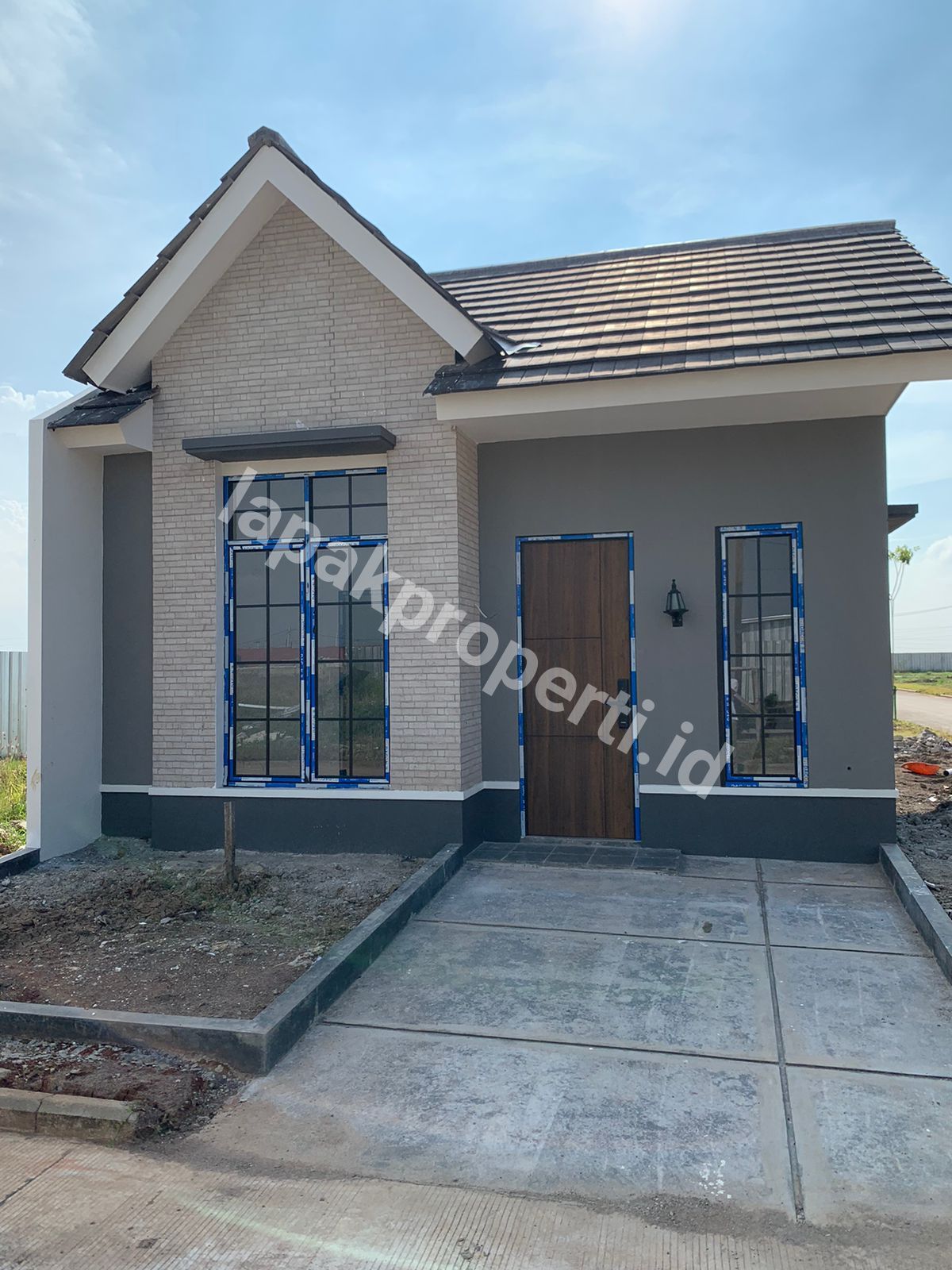 Foto Cluster Zetira | Rumah Komersil Belvia Type LB 44 / LT 66 Double Dinding - 1