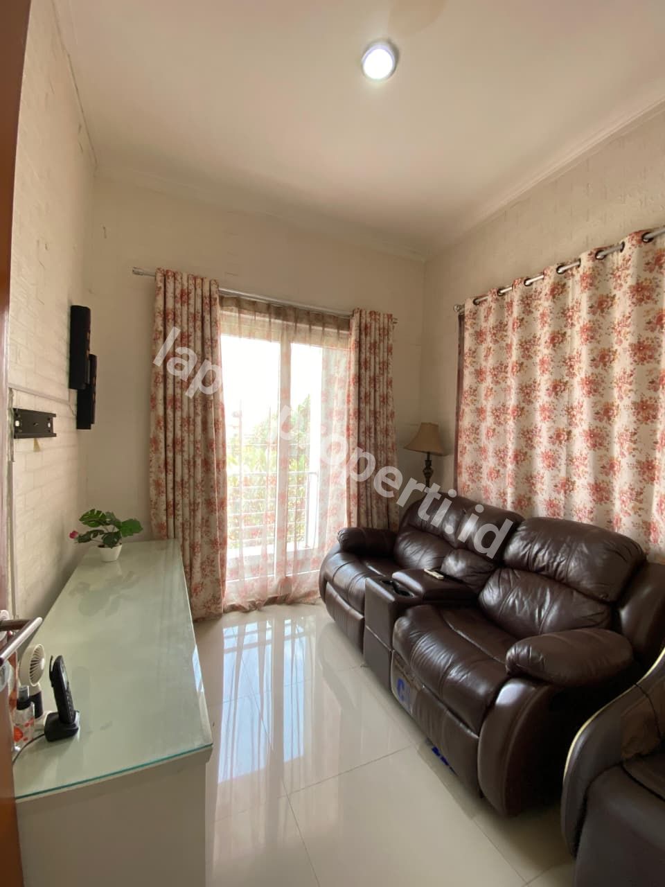 Foto RUMAH POJOK TANAH LUAS DALAM CLUSTER STRATEGIS di CIPAYUNG JAKARTA TIMUR - 13