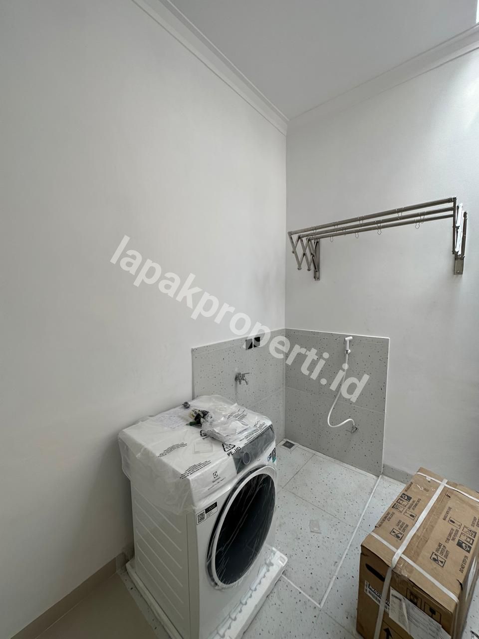 Foto RUMAH MURAH SIAP HUNI DALAM CLUSTER MONTE TORENA di GRAND WISATA BEKASI - 12