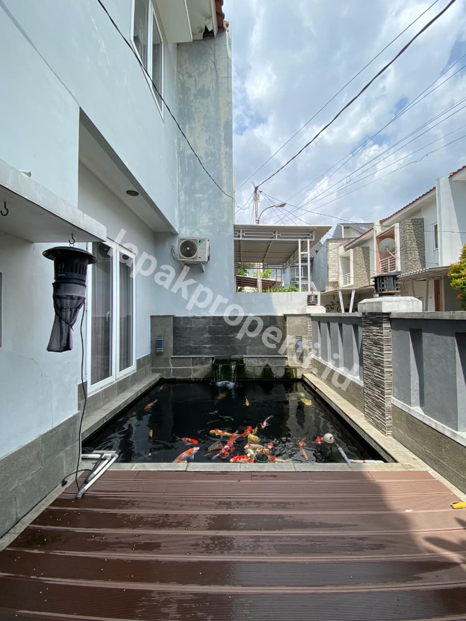 Foto RUMAH POJOK TANAH LUAS DALAM CLUSTER STRATEGIS di CIPAYUNG JAKARTA TIMUR - 4