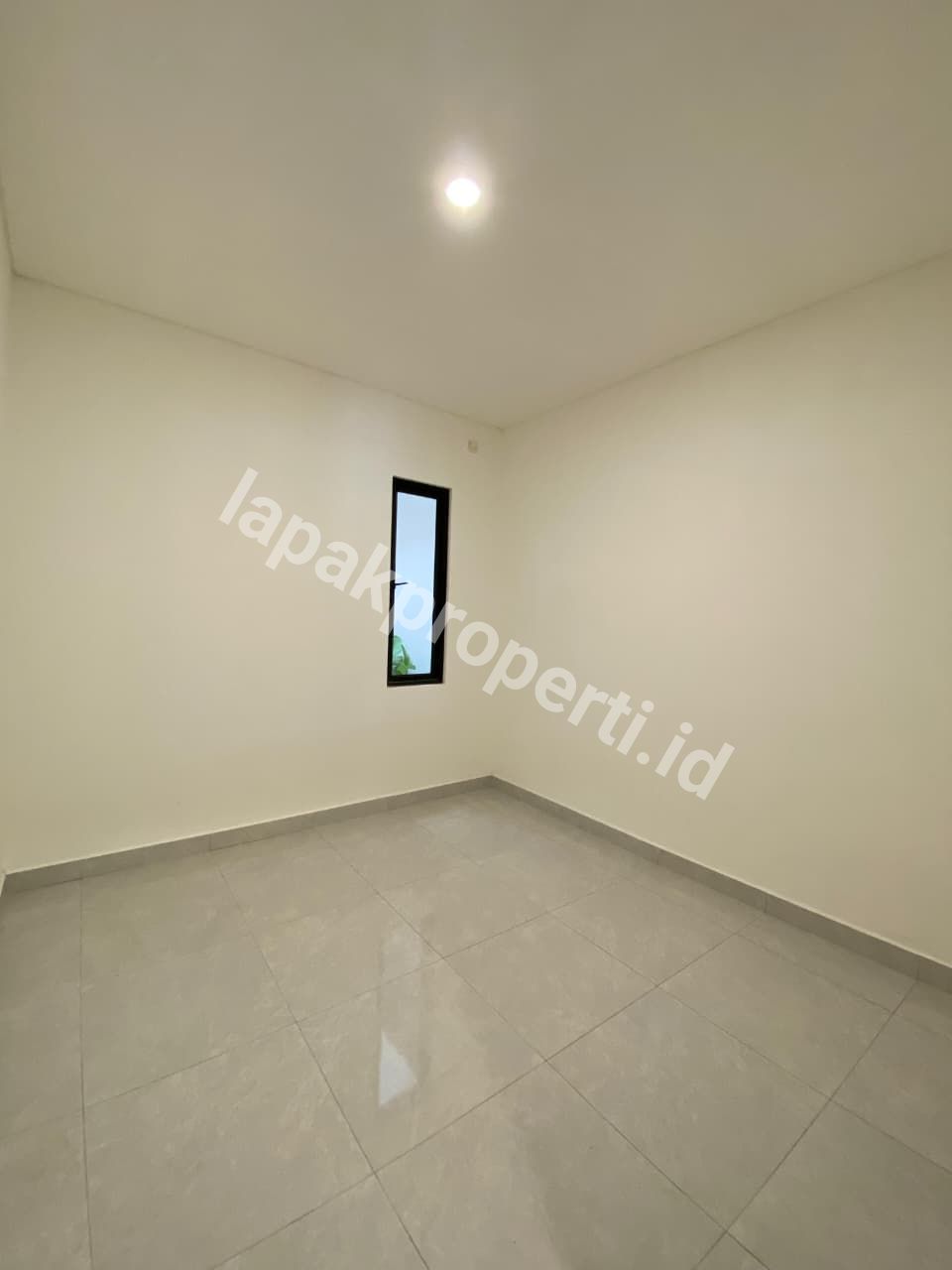 Foto RUMAH BARU RENOVASI TANAH LUAS DALAM KOMPLEK STRATEGIS di JAGAKARSA JAKARTA SELATAN - 11