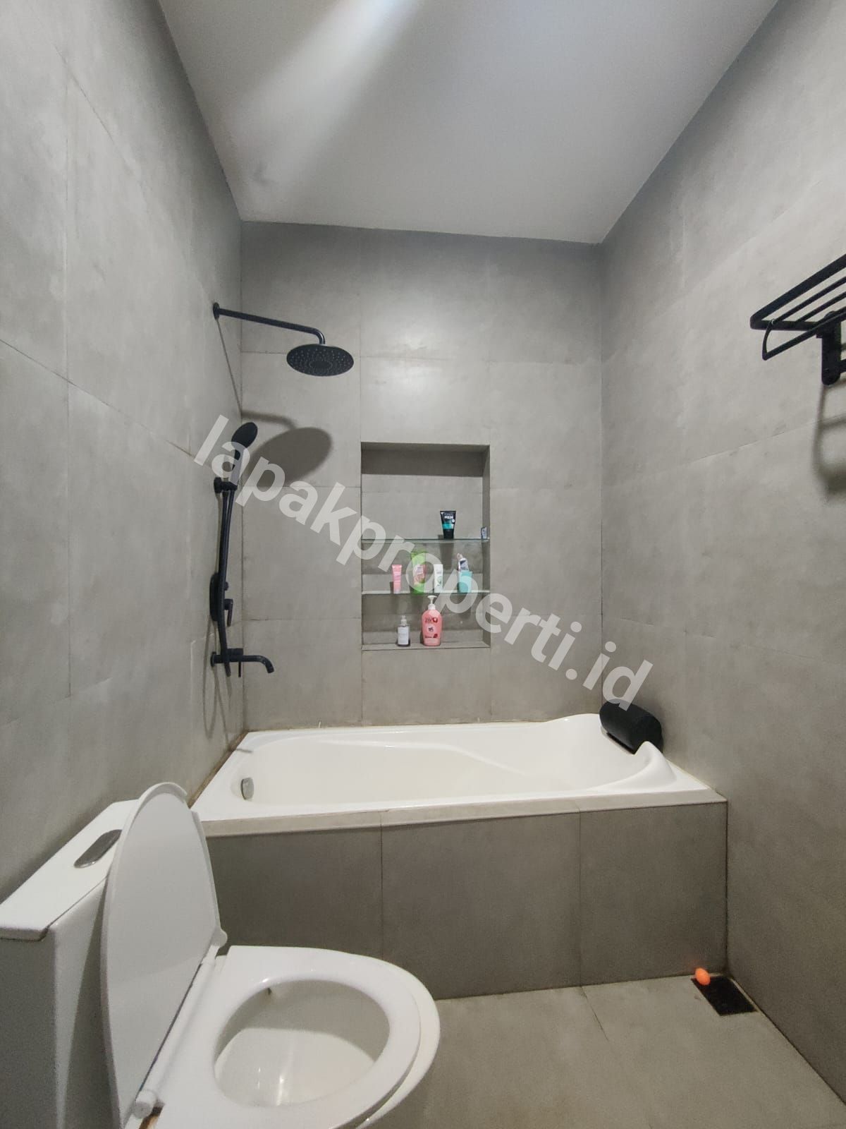 Foto Dijual Rumah Secondary Siap Huni Di Duren Sawit Jakarta Timur - 6