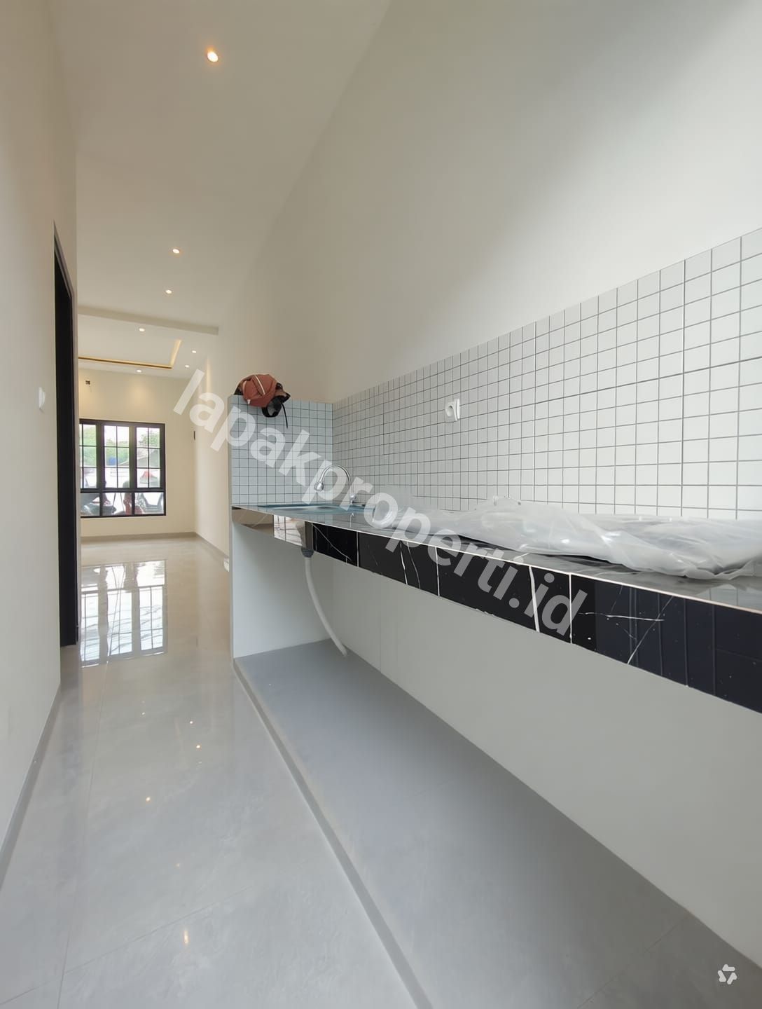 Foto Dijual Rumah Baru Design Minimalis Modern Siap Huni - 5