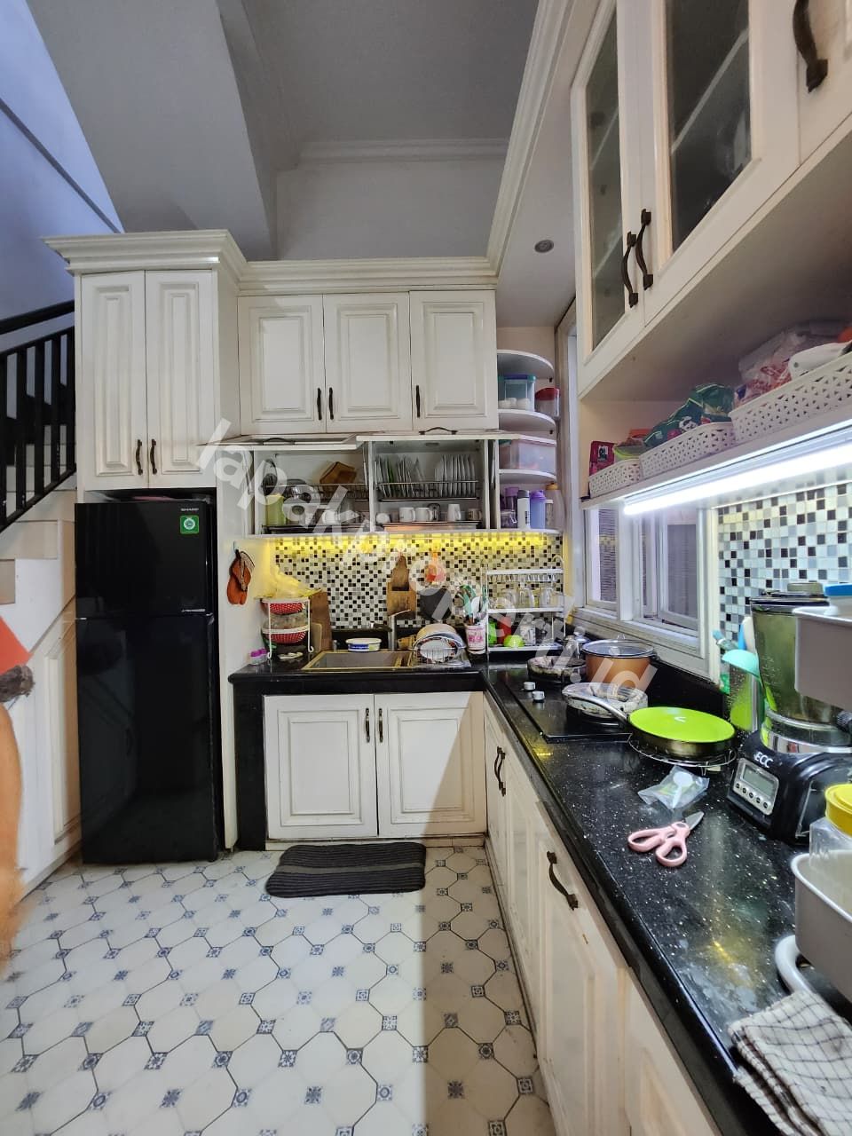 Foto Dijual Rumah Classic Mewah Dalam Komplek Billymoon Pondok Kelapa Jakarta Timur - 15