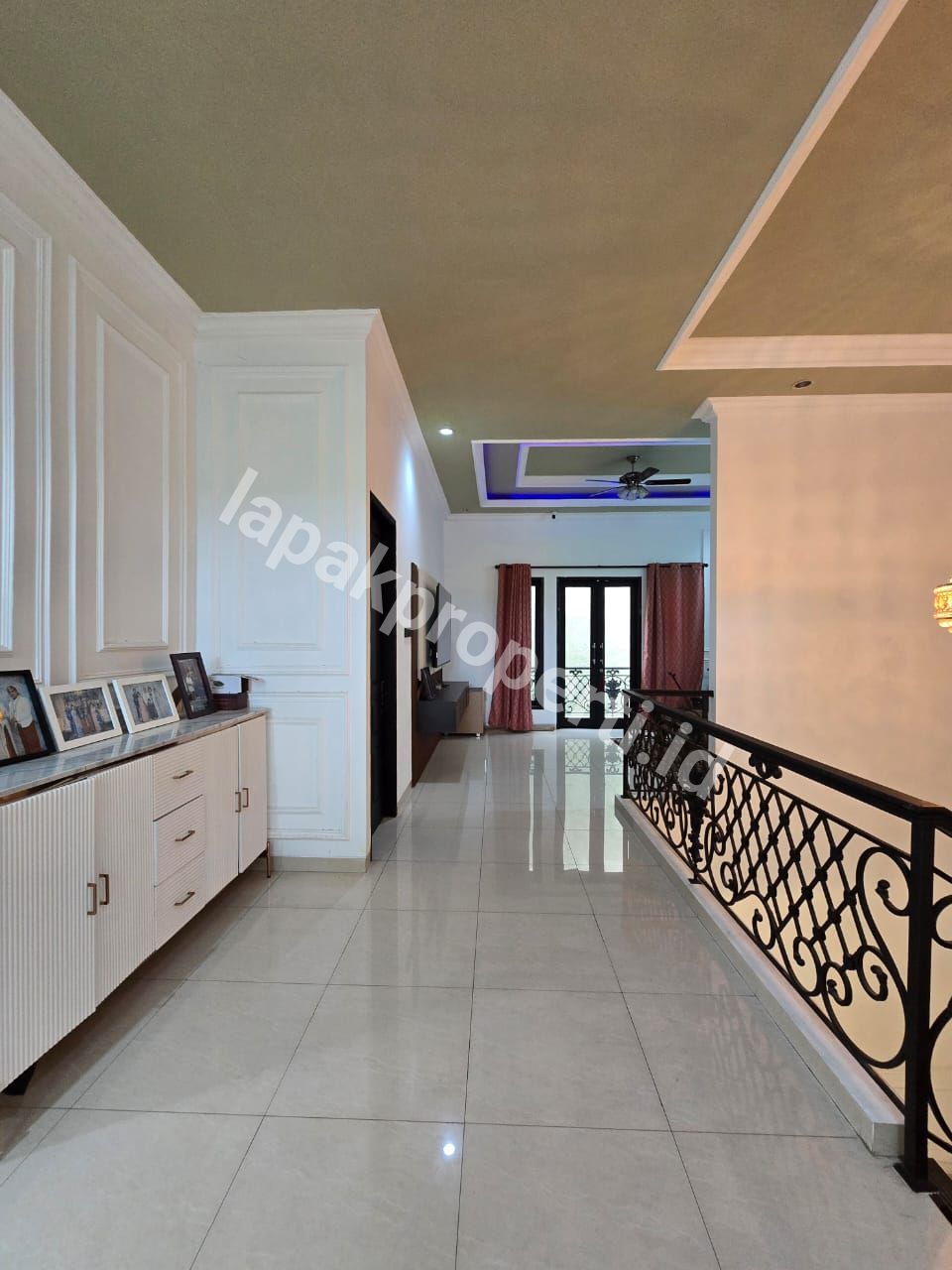 Foto Rumah Second Fully Furnished Dalam Komplek Di Duren Sawit Jakarta Timur - 12