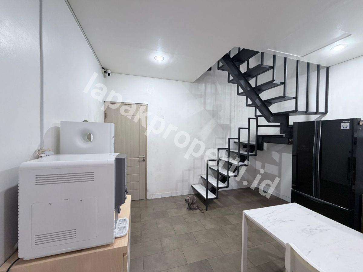 Foto Dijual Rumah Secondary Akses Jalan Lebar Di Dalam Komplek Billymoon Pondok Kelapa - 1