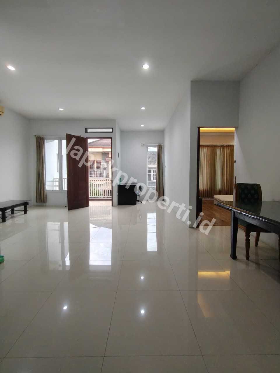 Foto Rumah Asri 2 Lantai Dalam Komplek Di Rawamangun Jakarta Timur. - 5