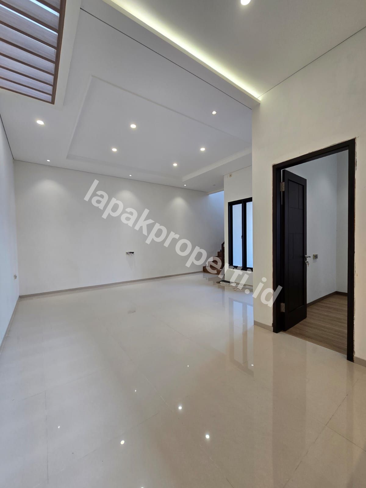 Foto Dijual Rumah Baru Dalam Komplek Di Rawamangun Pulo Asem Jakarta Timur - 6