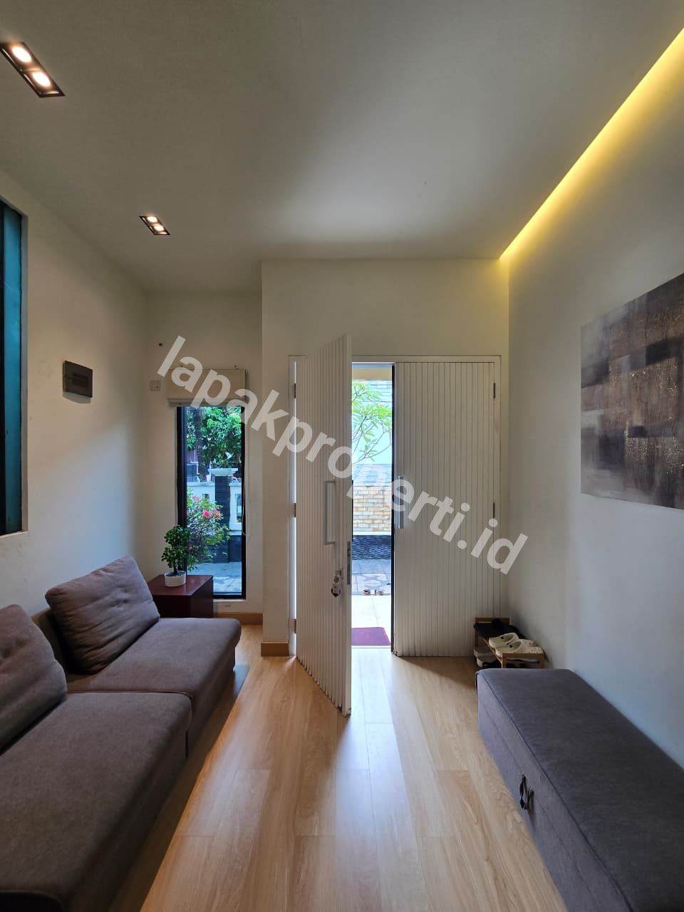 Foto Dijual Rumah Secondary Full Furnished Dalam komplek Di Billymoon Pondok Kelapa Jakarta Timur - 4