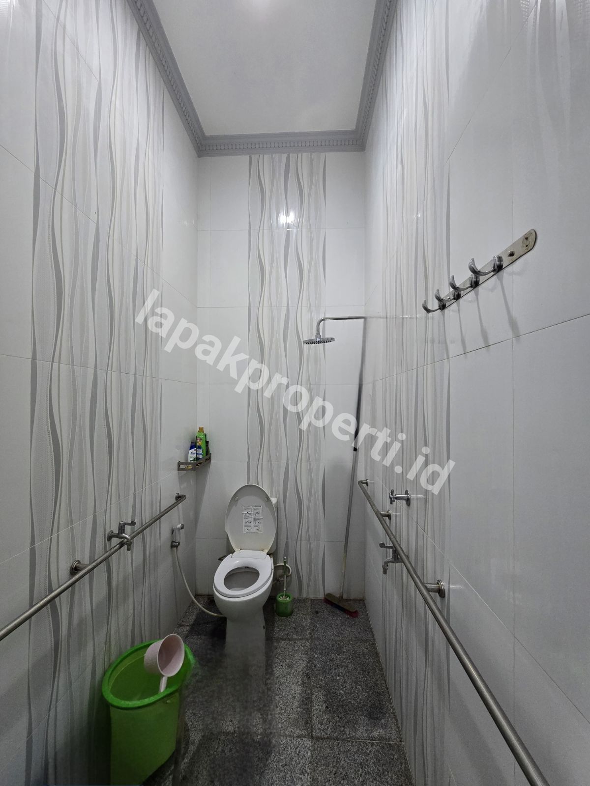 Foto TURUN HARGA Rumah Second Dalam Komplek Di Pondok Kelapa Jakarta Timur - 13