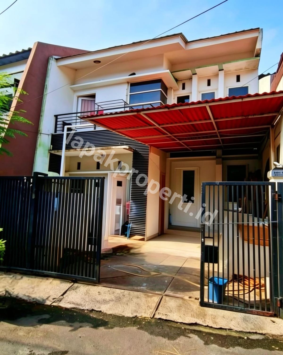 Foto Rumah Dalam Komplek Dekat Taman Di Pondok Kelapa Jakarta Timur - 1