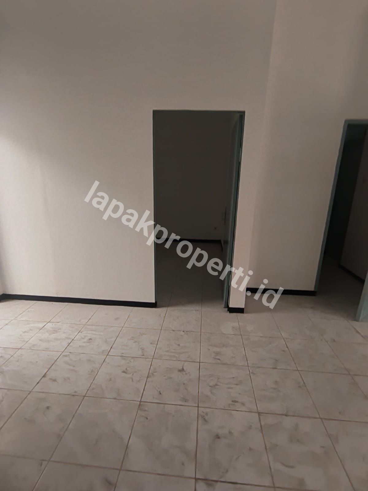 Foto Disewakan Rumab Sutorejo Siap Huni 1 lantai Kamar 3 Kosongan - 6