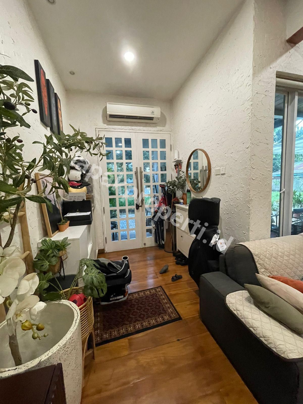 Foto Disewakan Rumah Fully Furnished Dalam Cluster - 13