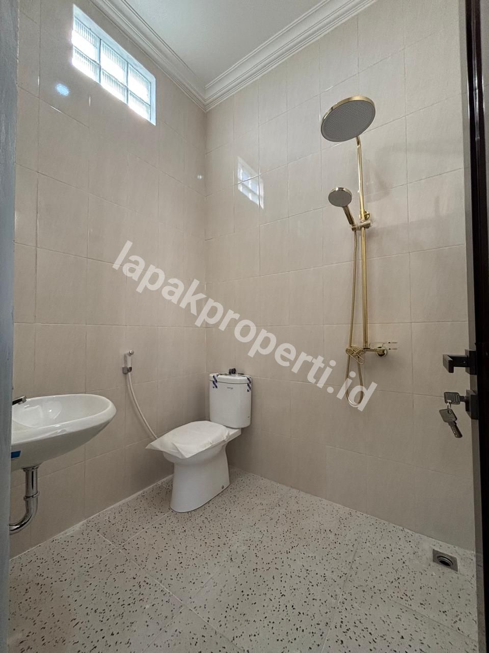 Foto Dijual Rumah Baru Design Modern Di Kayu Putih Jakarta Timur - 11