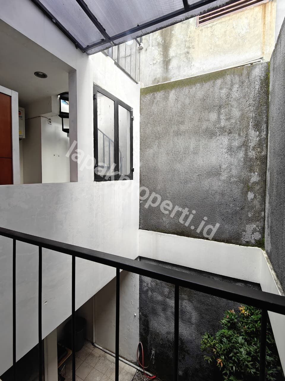 Foto Turun Harga Rumah Dalam Komplek Akses Jalan Lebar Di Komplek PTB Jakarta Timur - 14