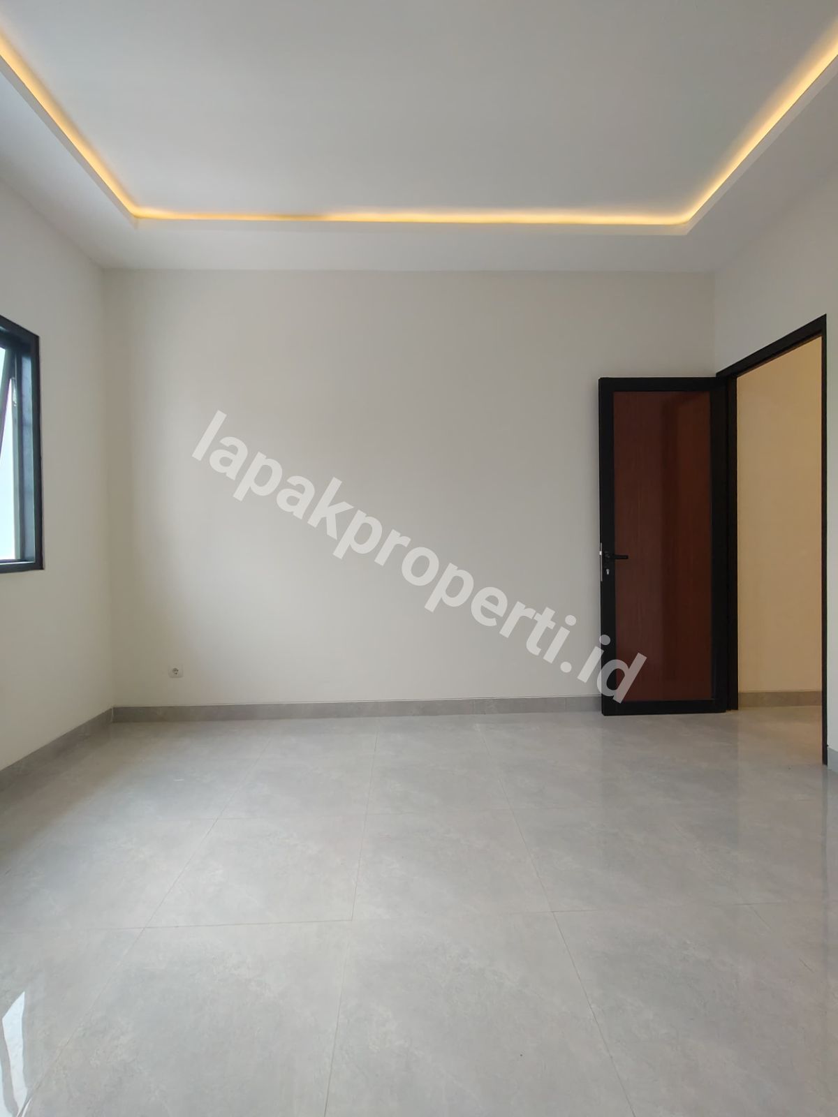 Foto Dijual Rumah Baru Design Minimalis Modern Siap Huni - 9
