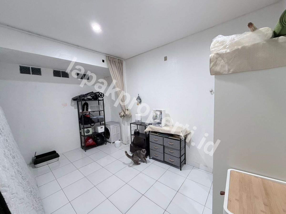 Foto Dijual Rumah Secondary Akses Jalan Lebar Di Dalam Komplek Billymoon Pondok Kelapa - 3