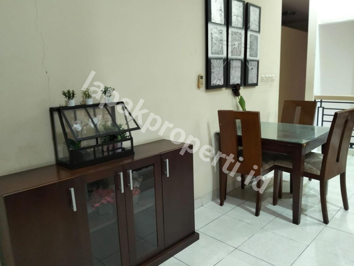 Foto Rumah Second Furnished, Hook Di Billymoon Pondok Kelapa Jakarta Timur - 12