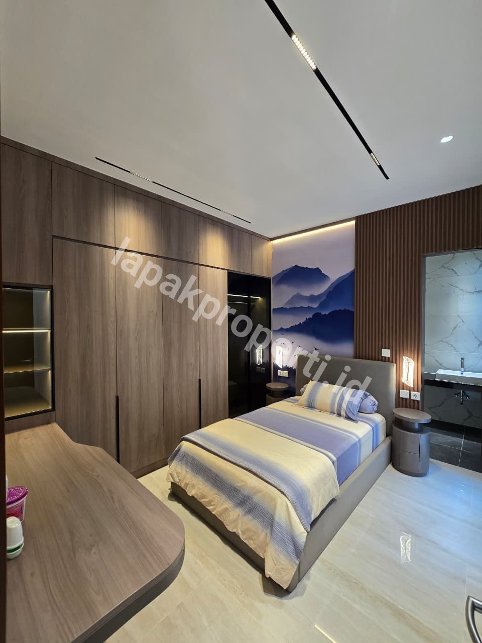 Foto Rumah Mewah Full Furnished Dalam komplek Elite Di Pulomas Jakarta Timur - 5