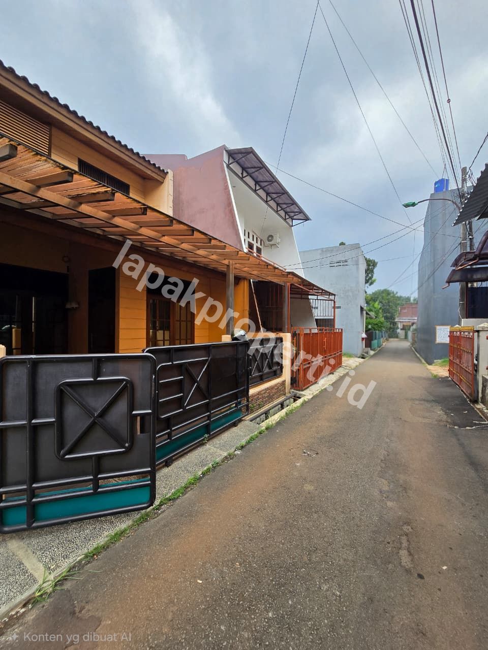 Foto Dijual rumah Secondary Dalam komplek Di Duren Sawit Jakarta Timur - 3