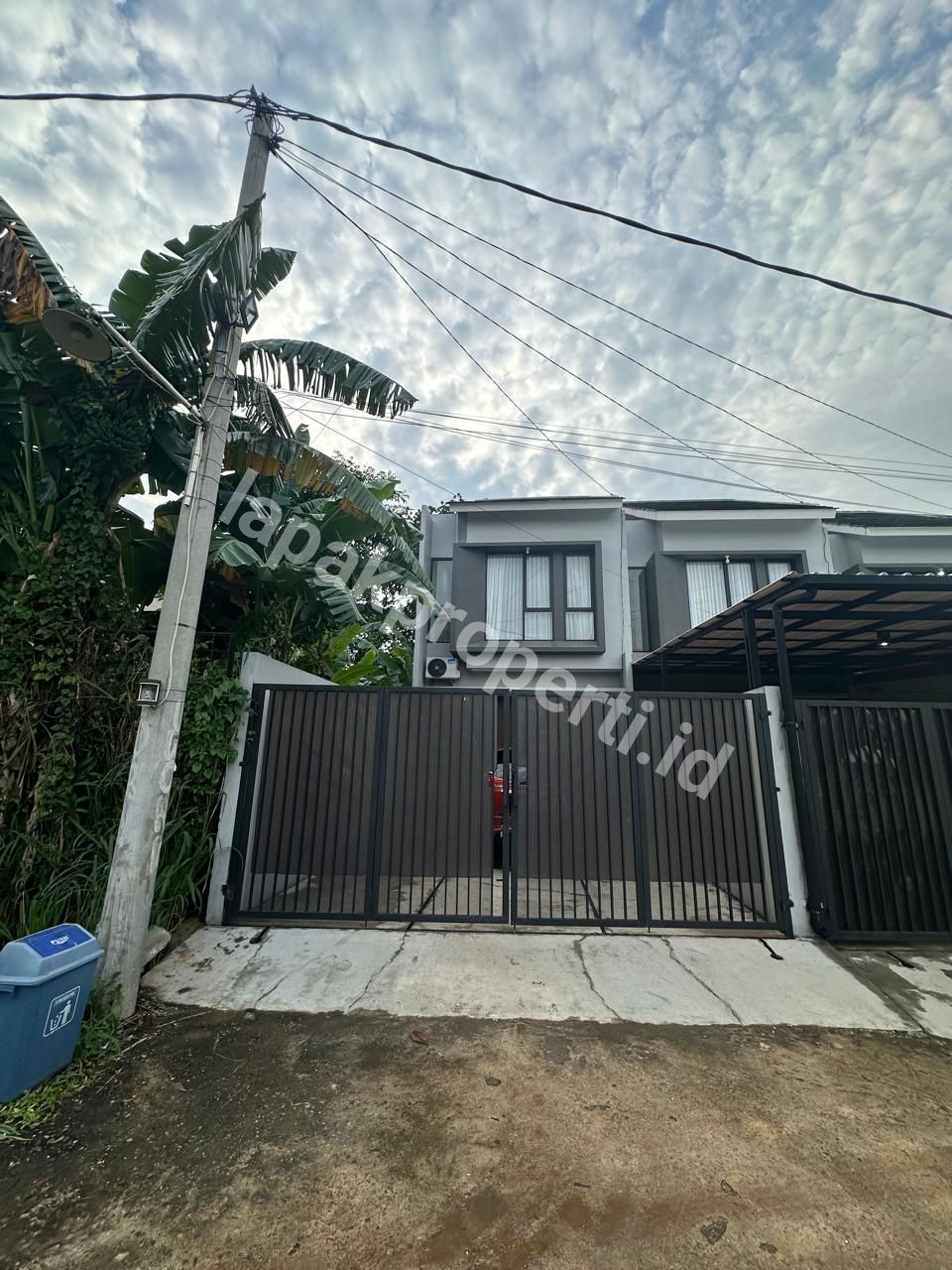 Foto Dijual rumah 2 lantai siap huni di daerah Jati Luhur, Jati Asih Kota Bekasi - 2