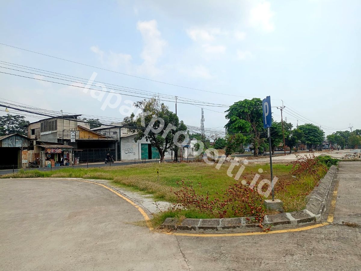 Foto Lahan Usaha 585 m² Disewakan di Cikarang Utara Space Fleksibel - 1