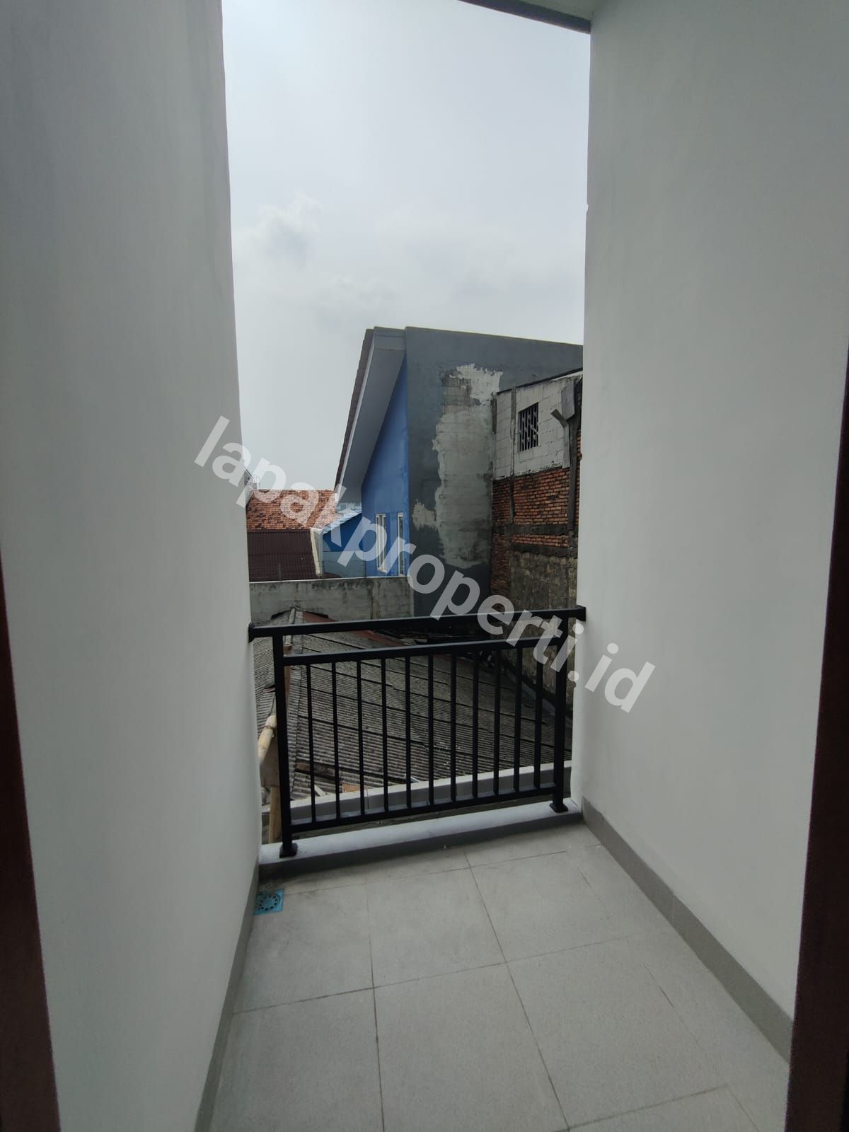 Foto Dijual Rumah Baru Siap Huni Akses Motor Di Matraman Jakarta Timur - 12