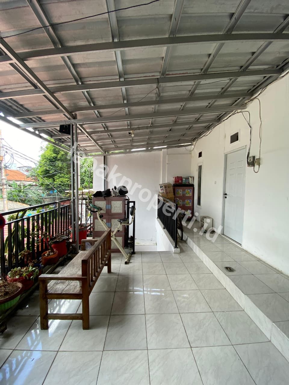 Foto RUMAH INDUK dan KOST LOKASI STRATEGIS di MATRAMAN RAYA JAKARTA TIMUR - 5