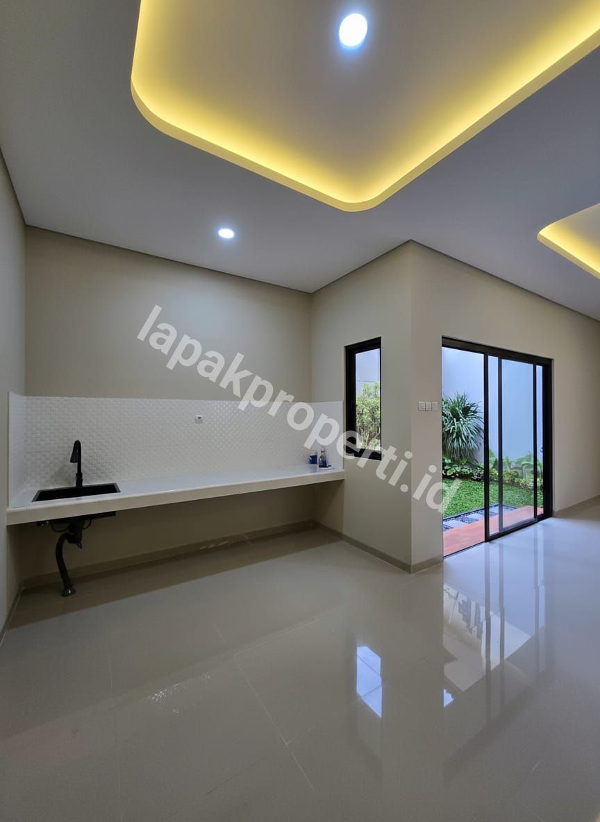 Foto Rumah Baru Dalam Komplek Akses Jalan Lebar Siap Huni - 7