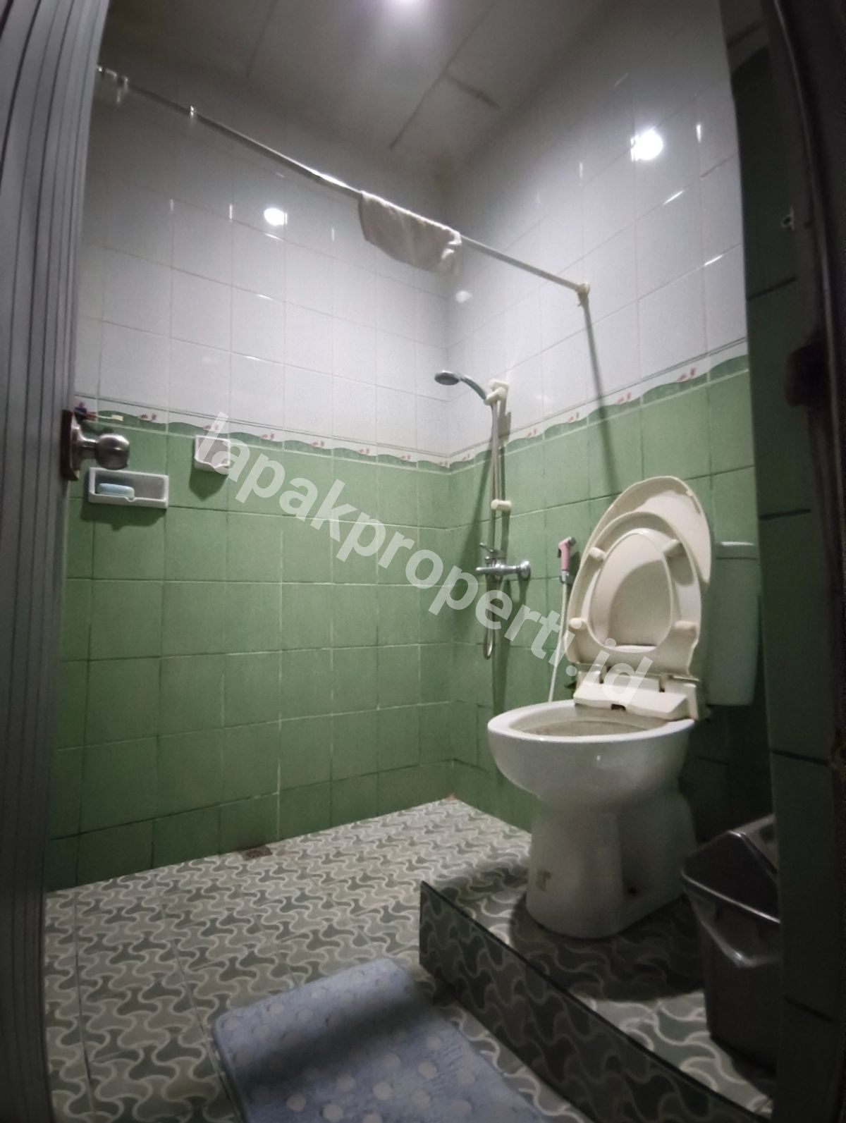 Foto Rumah murah dalam komplek Akses Jalan y - 11