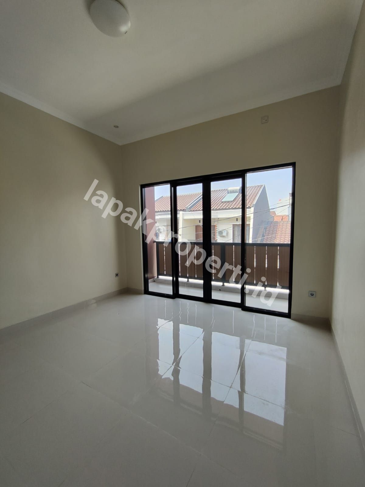 Foto Dijual Rumah Baru Dalam Komplek Siap Huni Di Pondok Kelapa Jakarta Timur - 10