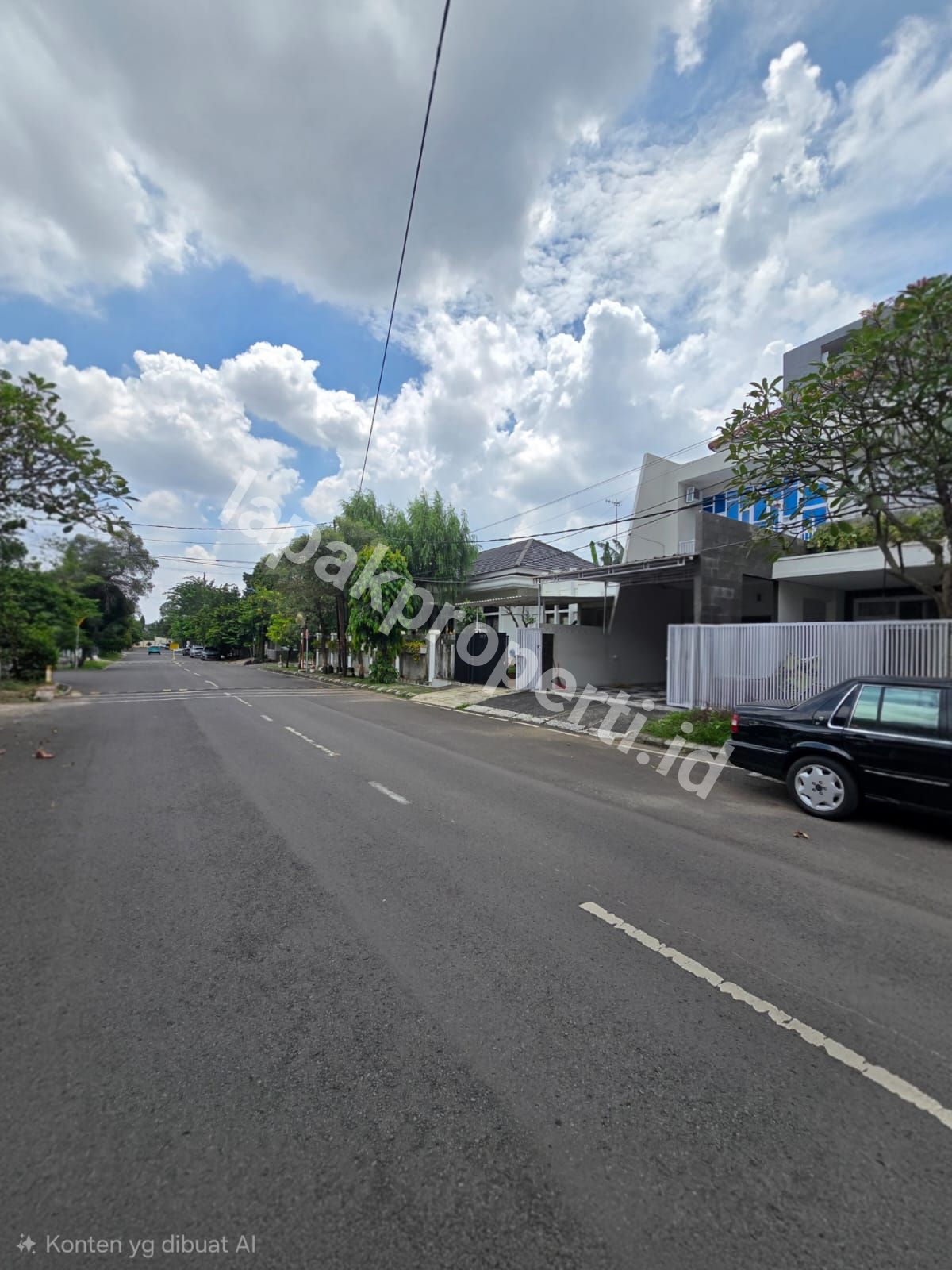 Foto Dijual Rumah Secondary Akses Jalan Lebar Di Duren Sawit Jakarta y - 2