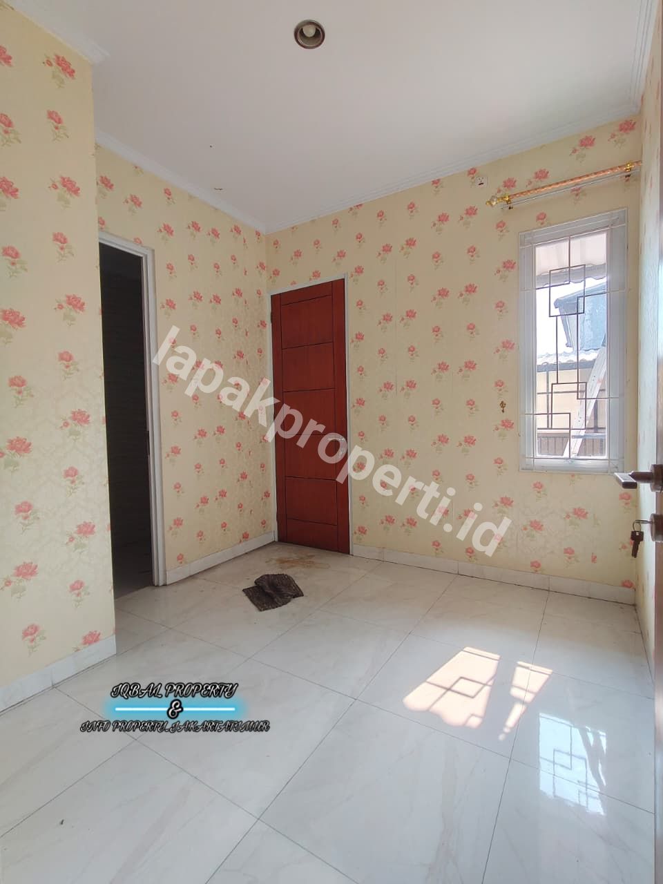 Foto Turun Harga Rumah Dalam Cluster Siap Huni Di Kramat jati Jakarta Timur - 12