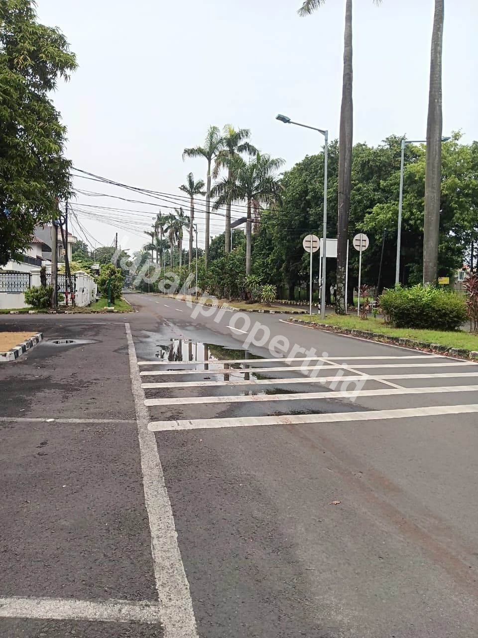 Foto Dijual Cepat Tanah Dalam Komplek Mewah Di Billymoon - 5