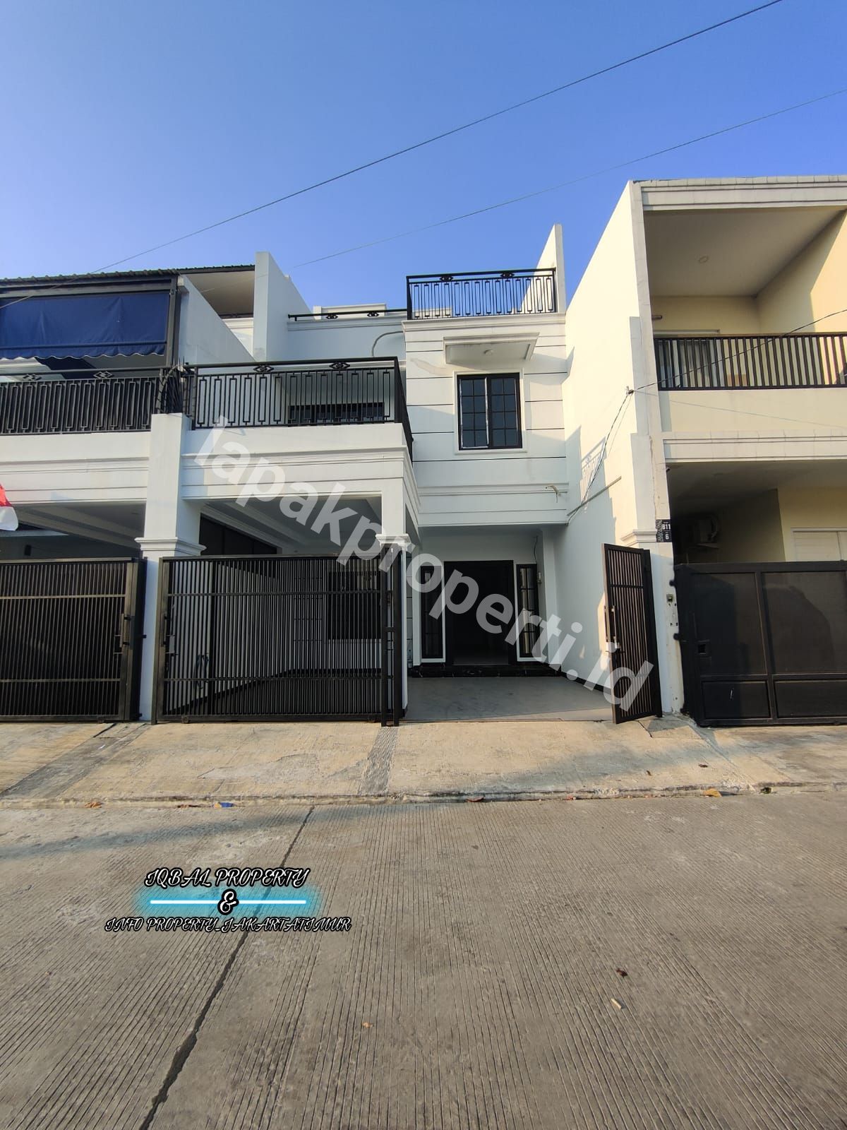 Foto Dijual Rumah Baru Dengan Rofftop Siap Huni Di Pondok Kelapa Jakarta Timur - 1