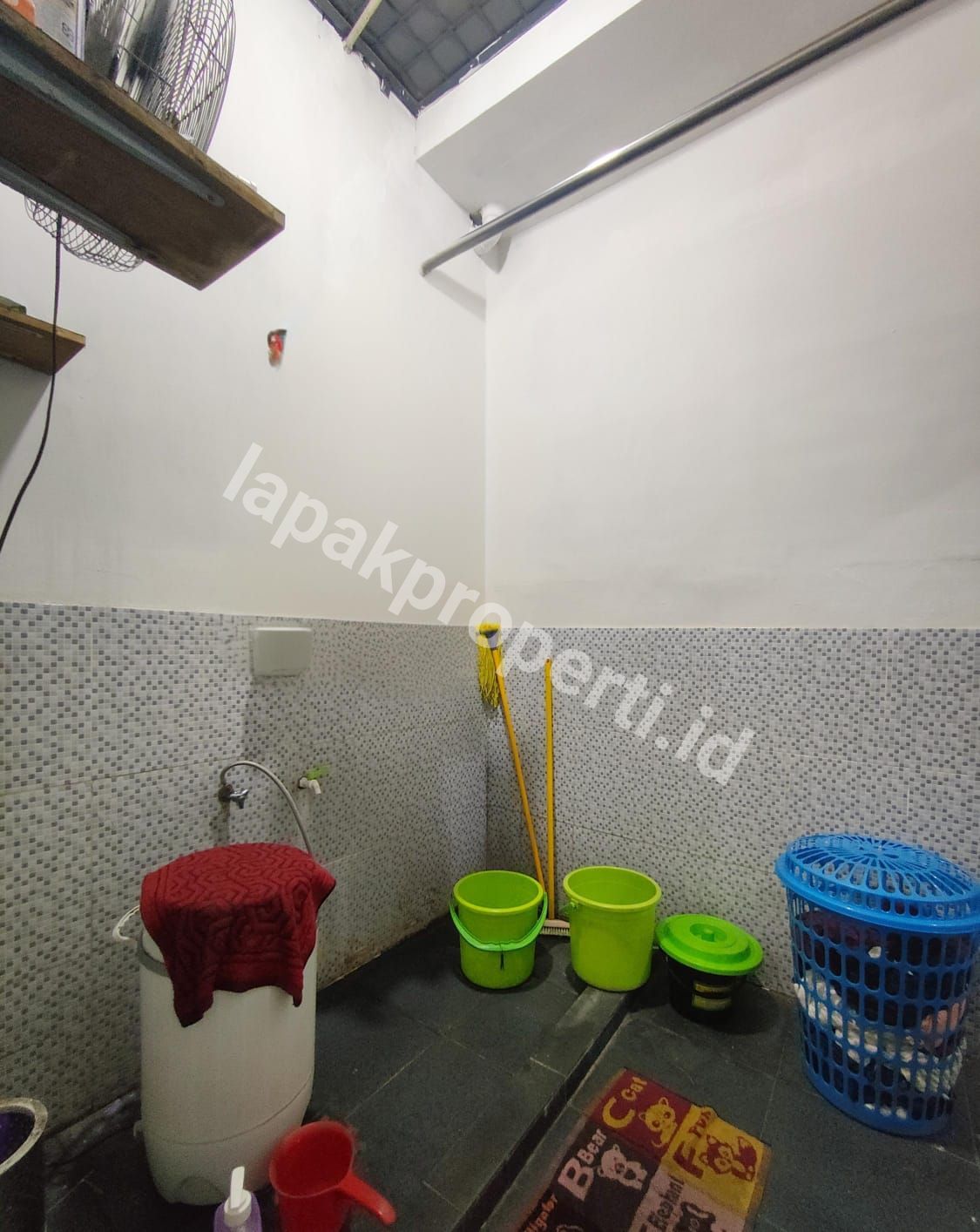 Foto Dijual Rumah Secondary Dalam komplek Siap Huni Di Pondok Kelapa Jakarta Timur - 14