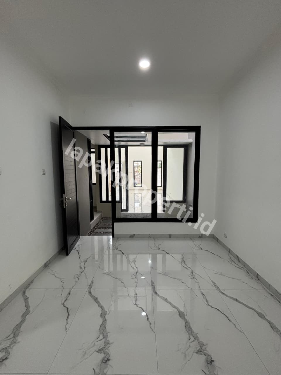 Foto Dijual Rumah Baru Siap Huni Di Cempaka Putih Jakarta Pusat - 14