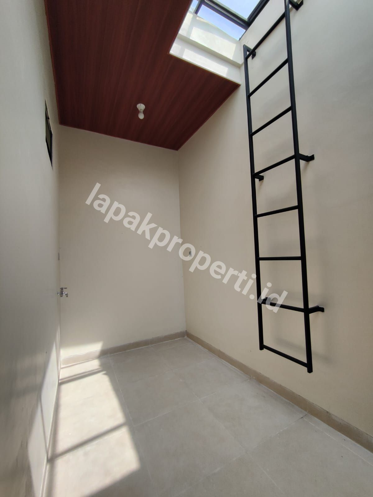 Foto Dijual Rumah Baru Dalam Komplek Siap Huni Di Pondok Kelapa Jakarta Timur - 13