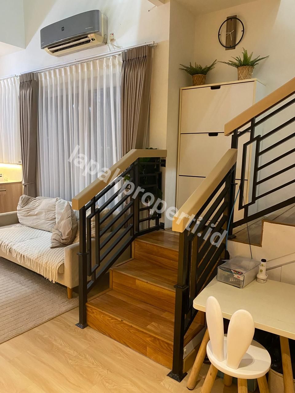 Foto Rumah Second Furnished, Hook Di Billymoon Pondok Kelapa Jakarta Timur - 8