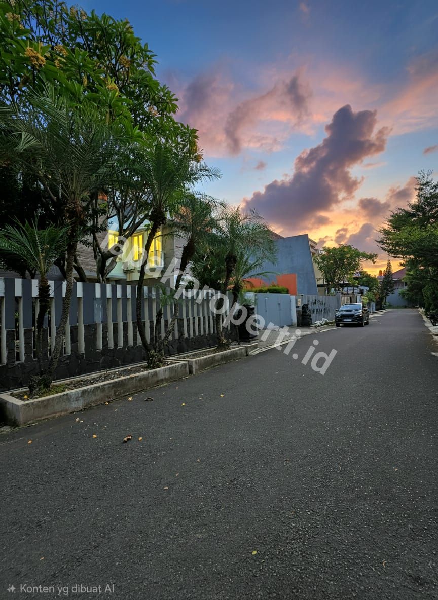 Foto Rumah Mewah Dalam komplek Siap Huni Di Duren Sawit Jakarta Timur - 3