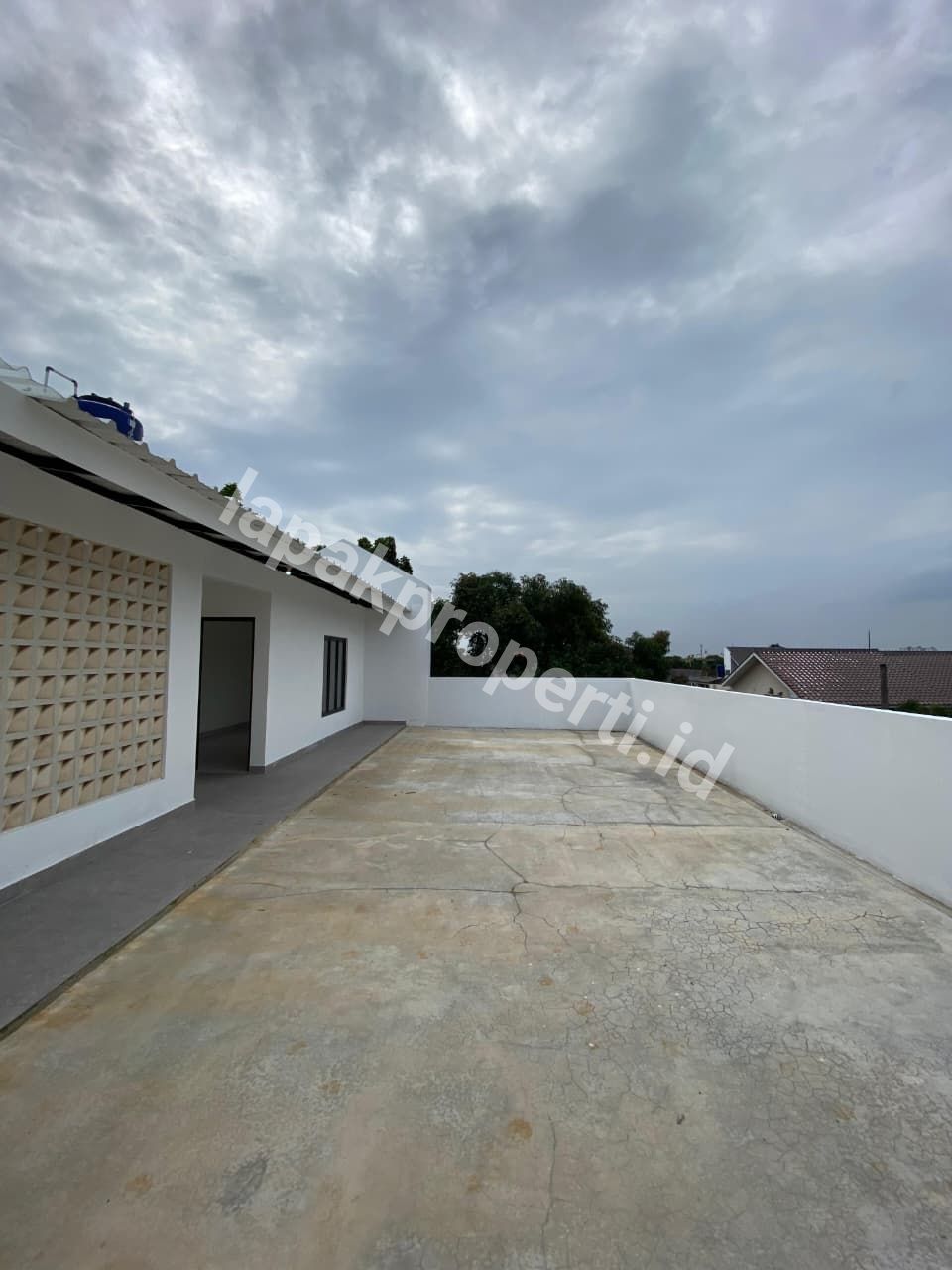 Foto RUMAH BARU RENOVASI TANAH LUAS DALAM KOMPLEK STRATEGIS di JAGAKARSA JAKARTA SELATAN - 9