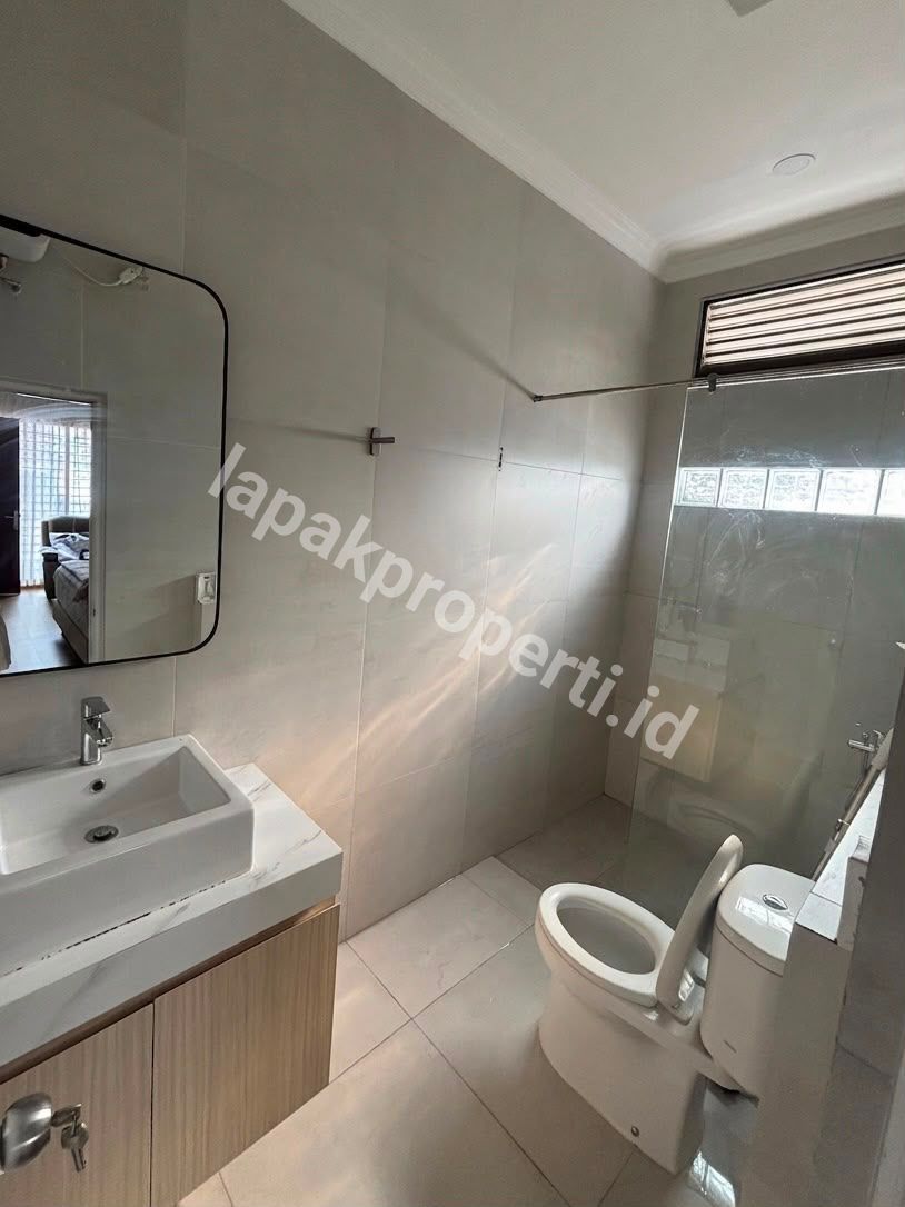 Foto Disewakan Rumah Siap Huni Di Cipinang Elok 2 - 11