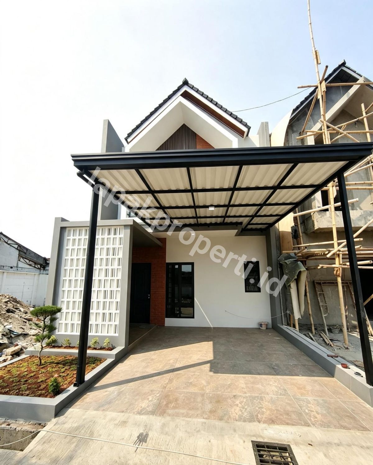 Foto Rumah Baru Dalam Cluster Siap Huni Di Pondok Kelapa Jakarta Timur - 2