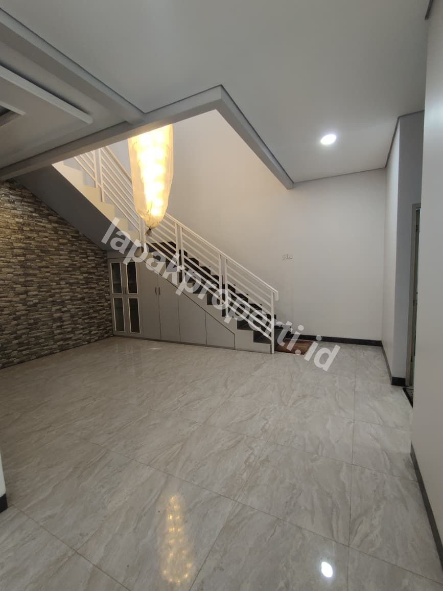 Foto Rumah Dalam komplek Siap Huni Di Pondok Kelapa Jakarta Timur - 5
