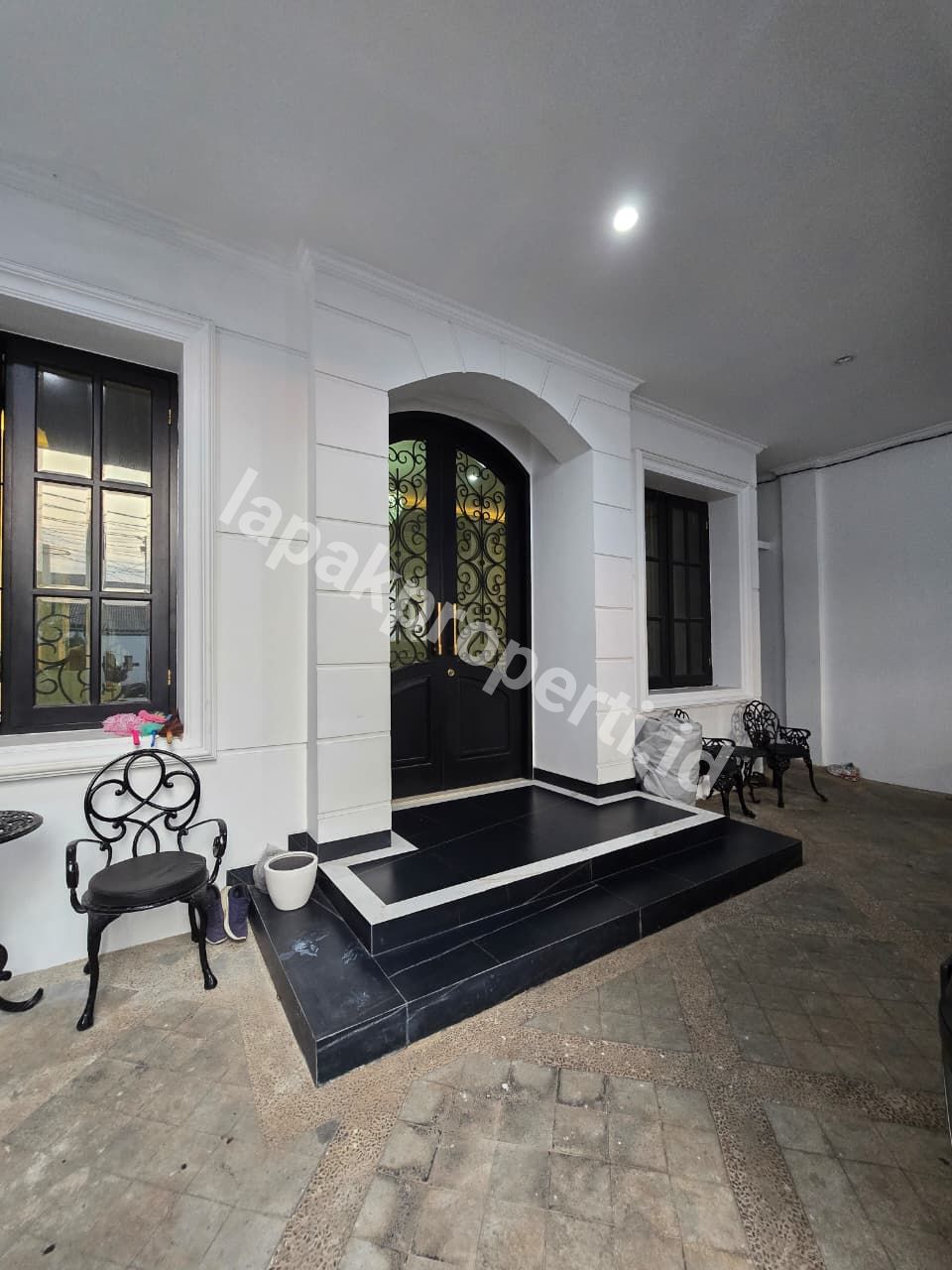 Foto Dijual Rumah Full Furnished Siap Huni Di Duren Sawit Jakarta Timur - 3