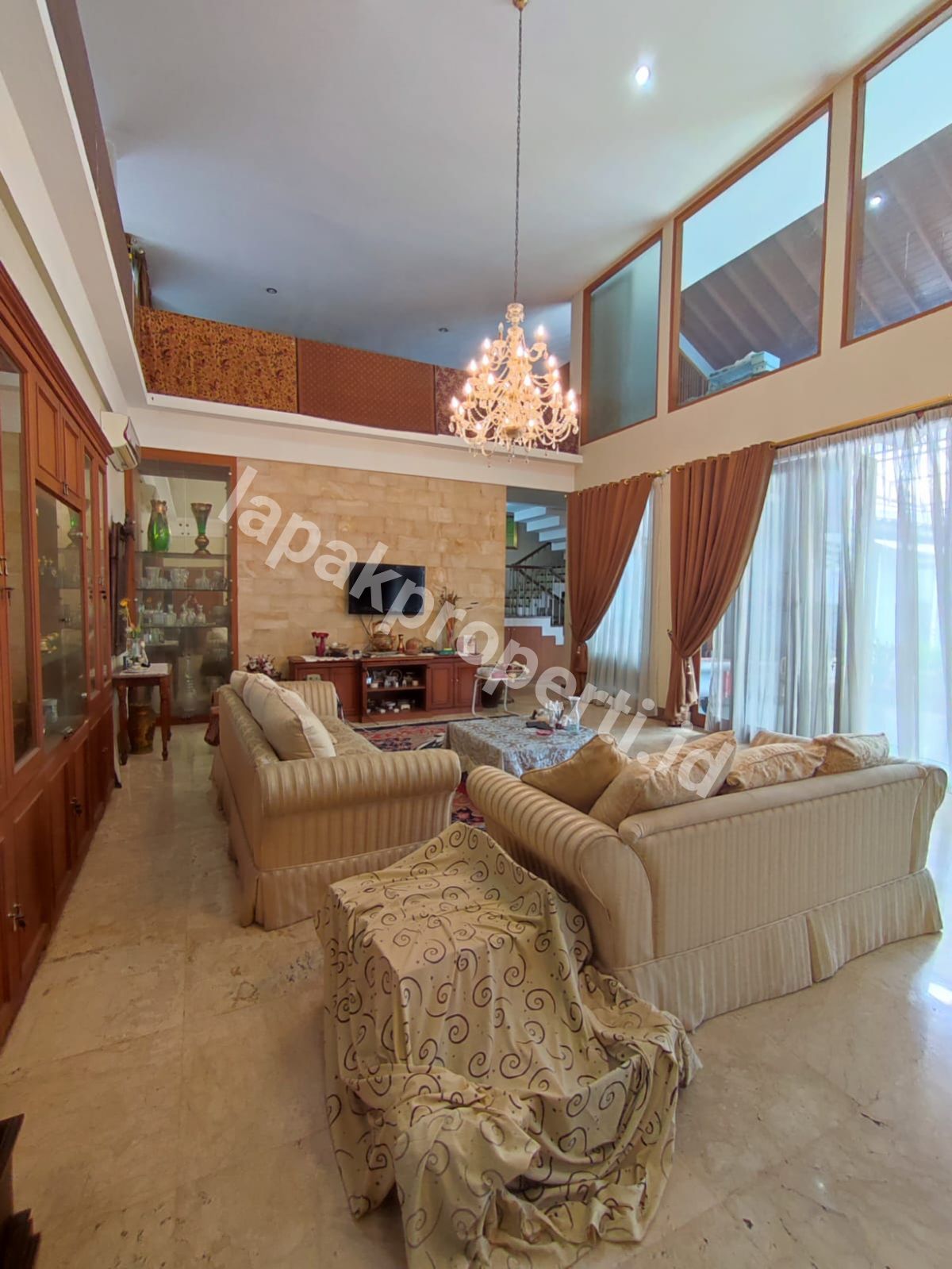 Foto RUMAH MEWAH DALAM KOMPLEK ASRI di LEBAK BULUS JAKARTA SELATAN - 9