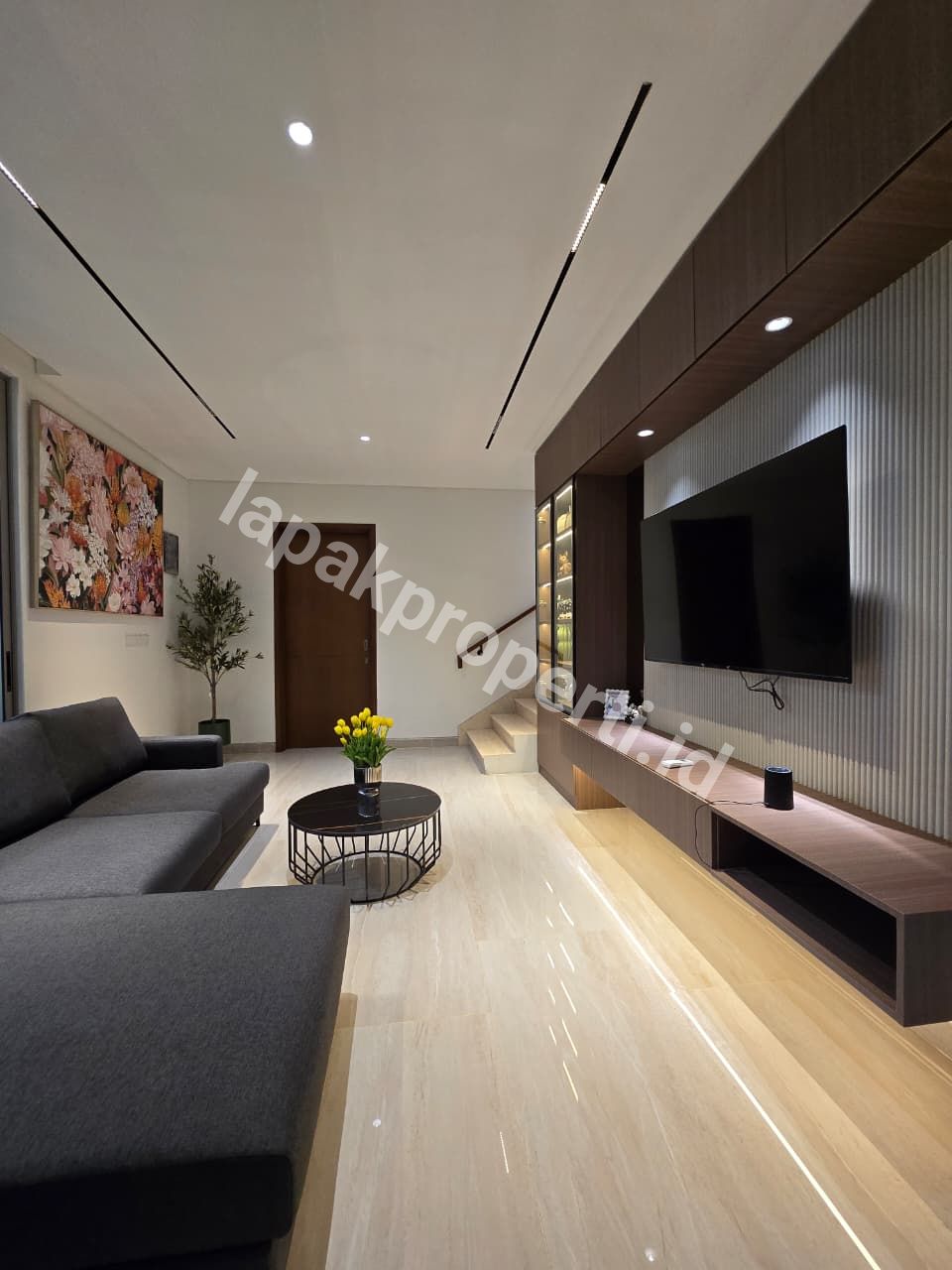 Foto Rumah Mewah Full Furnished Dalam komplek Elite Di Pulomas Jakarta Timur - 12